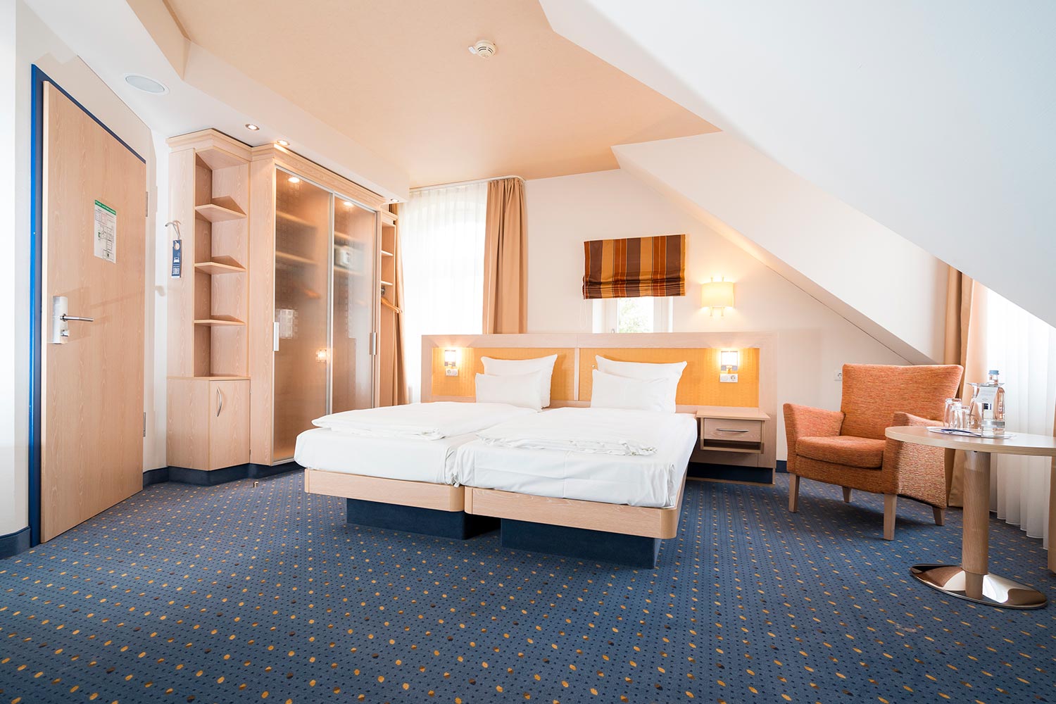 Hochwertig ausgestattete Hotelzimmer in drei verschiedenen Kategorien im Hotel von Euch in Meppen