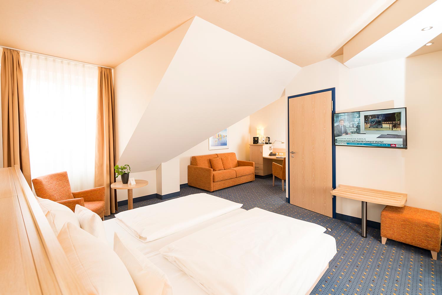 Moderne und komfortable Zimmer in drei unterschiedlichen Kategorien im Hotel von Euch in Meppen